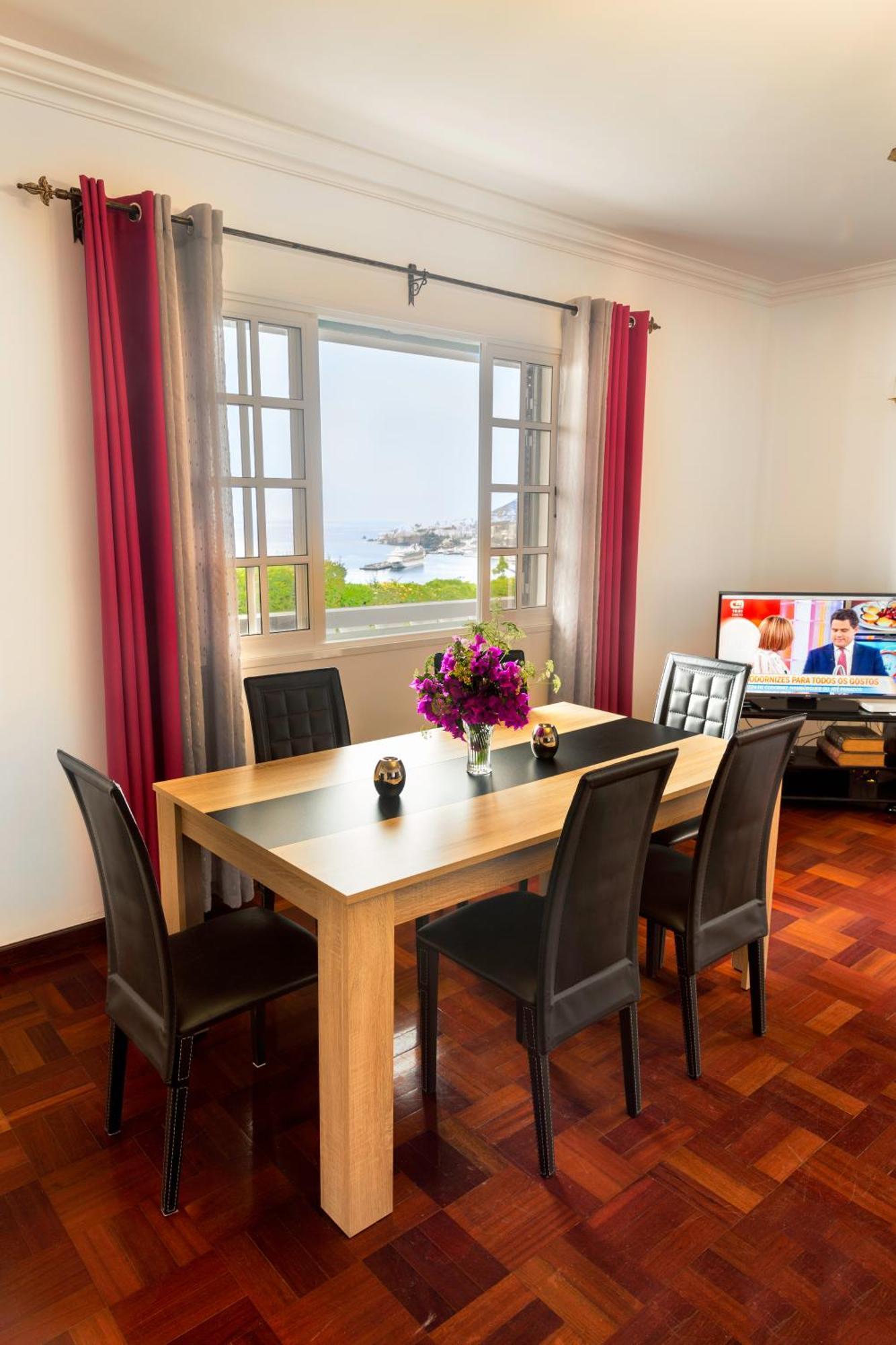 Charming Apartments In Funchal - Sao Goncalo Rom bilde